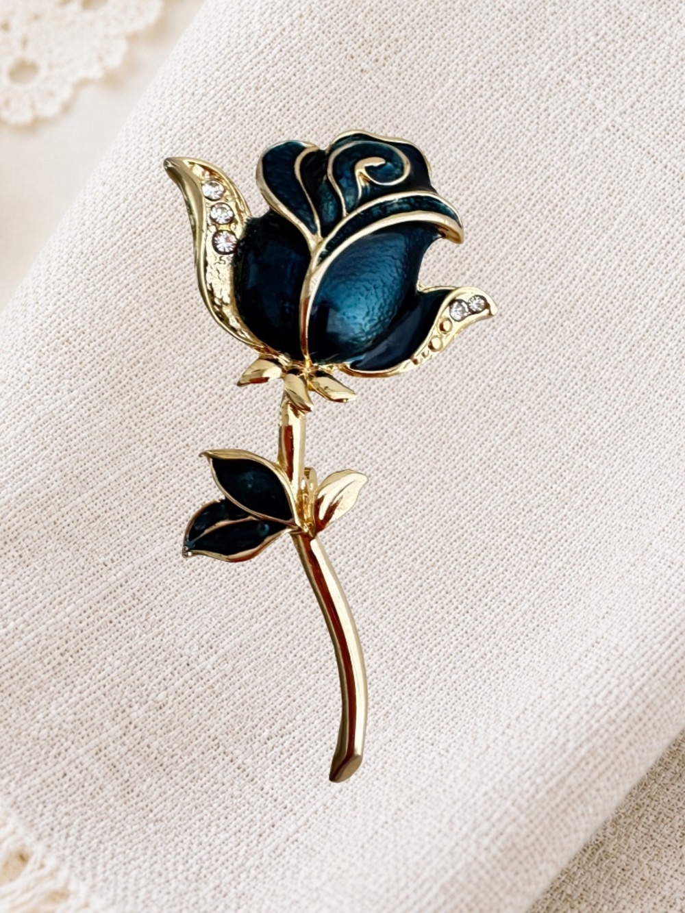 Vintage Blue Enamel Rose Brooch Pin Rhinestone Gold Tone Flower Costume Jewelry